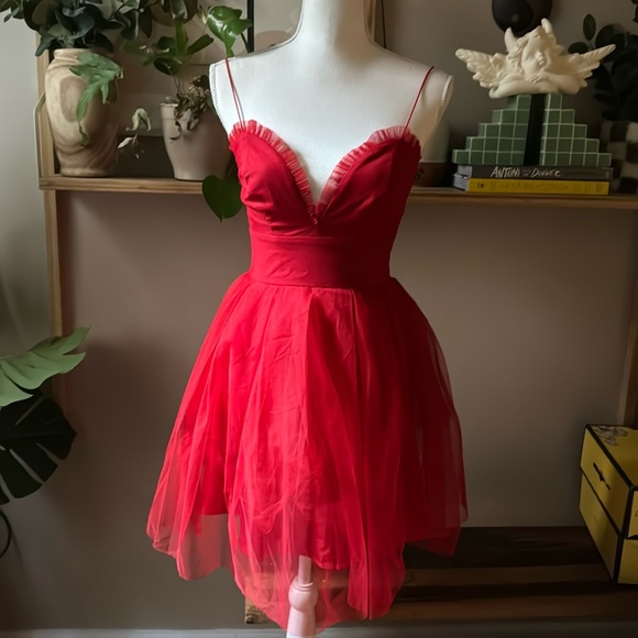 ASOS Dresses & Skirts - Adorable red asos tulle dress